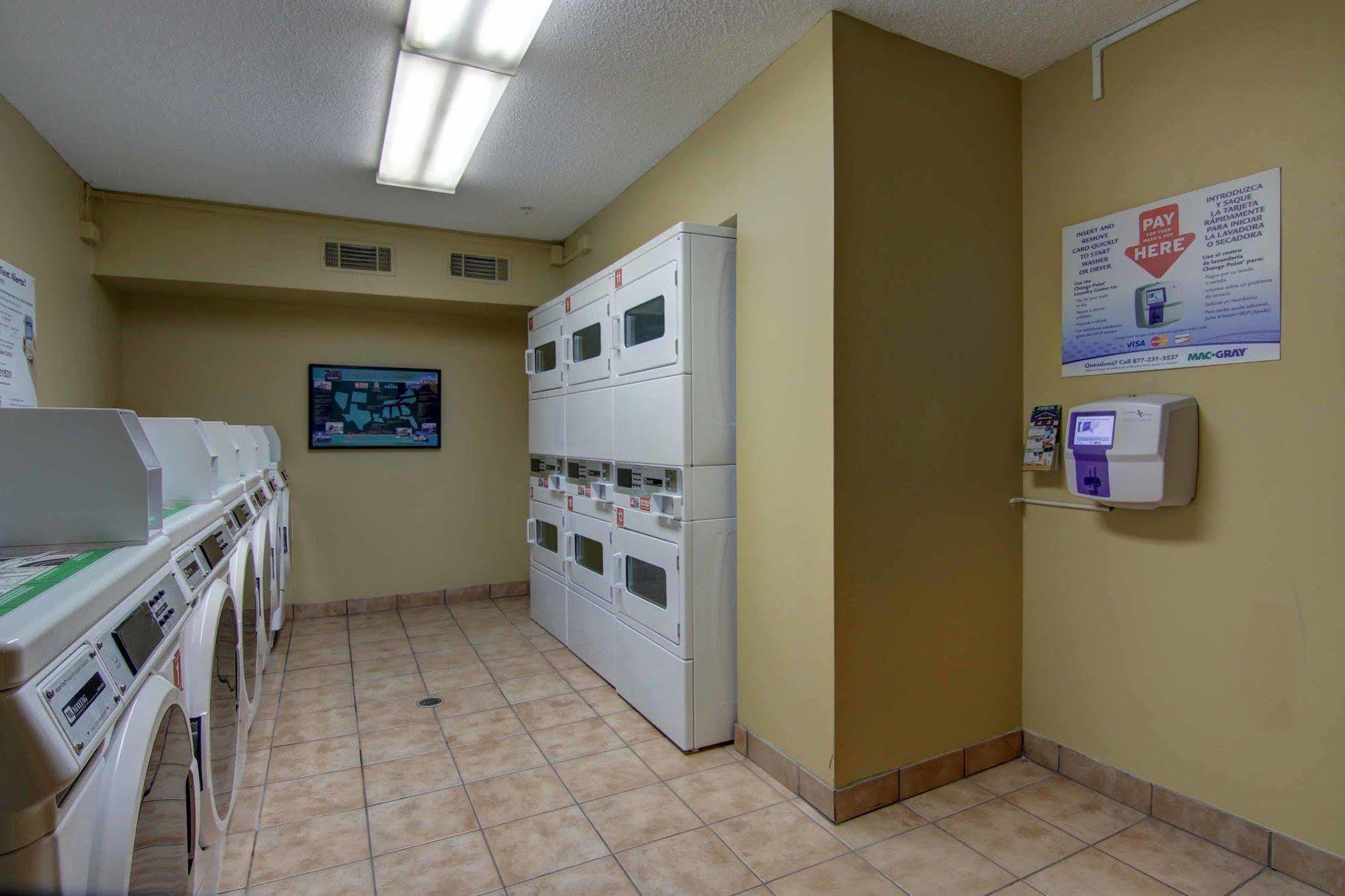 Intown Suites Extended Stay Atlanta Ga - Snellville Esterno foto